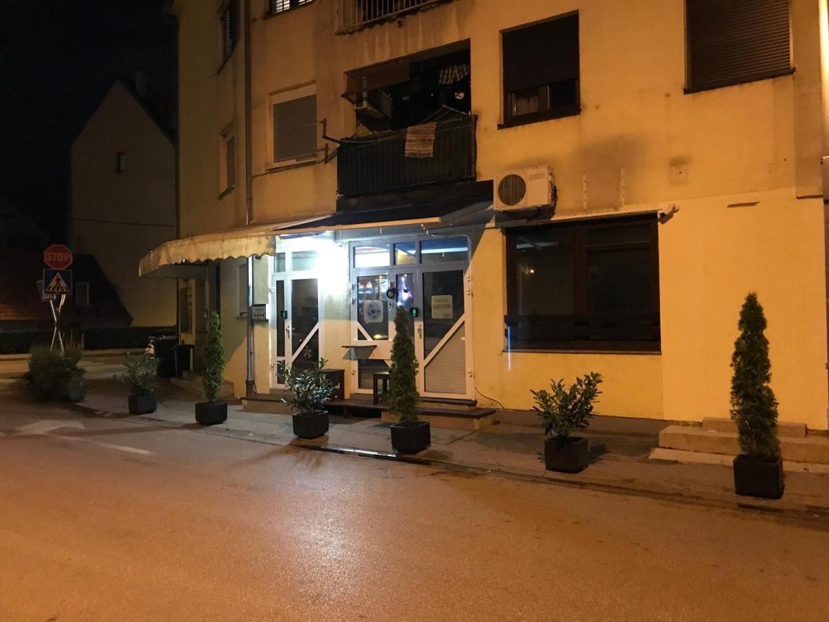 Leptir Hostel Zágráb Kültér fotó